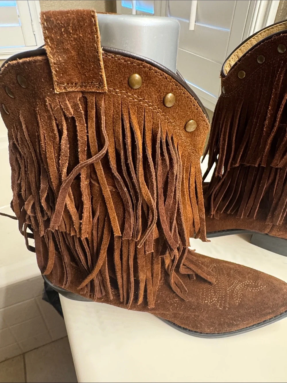 Shyanne stylish suede